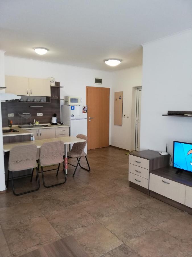 פומורי Apartamenti Zhelezovi מראה חיצוני תמונה