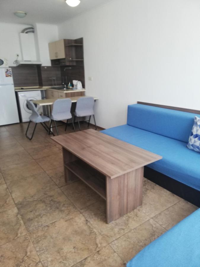 פומורי Apartamenti Zhelezovi מראה חיצוני תמונה