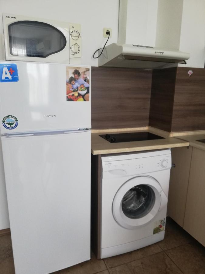 פומורי Apartamenti Zhelezovi מראה חיצוני תמונה
